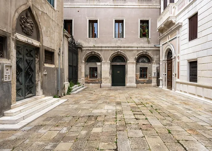 Palazzo Borgoloco