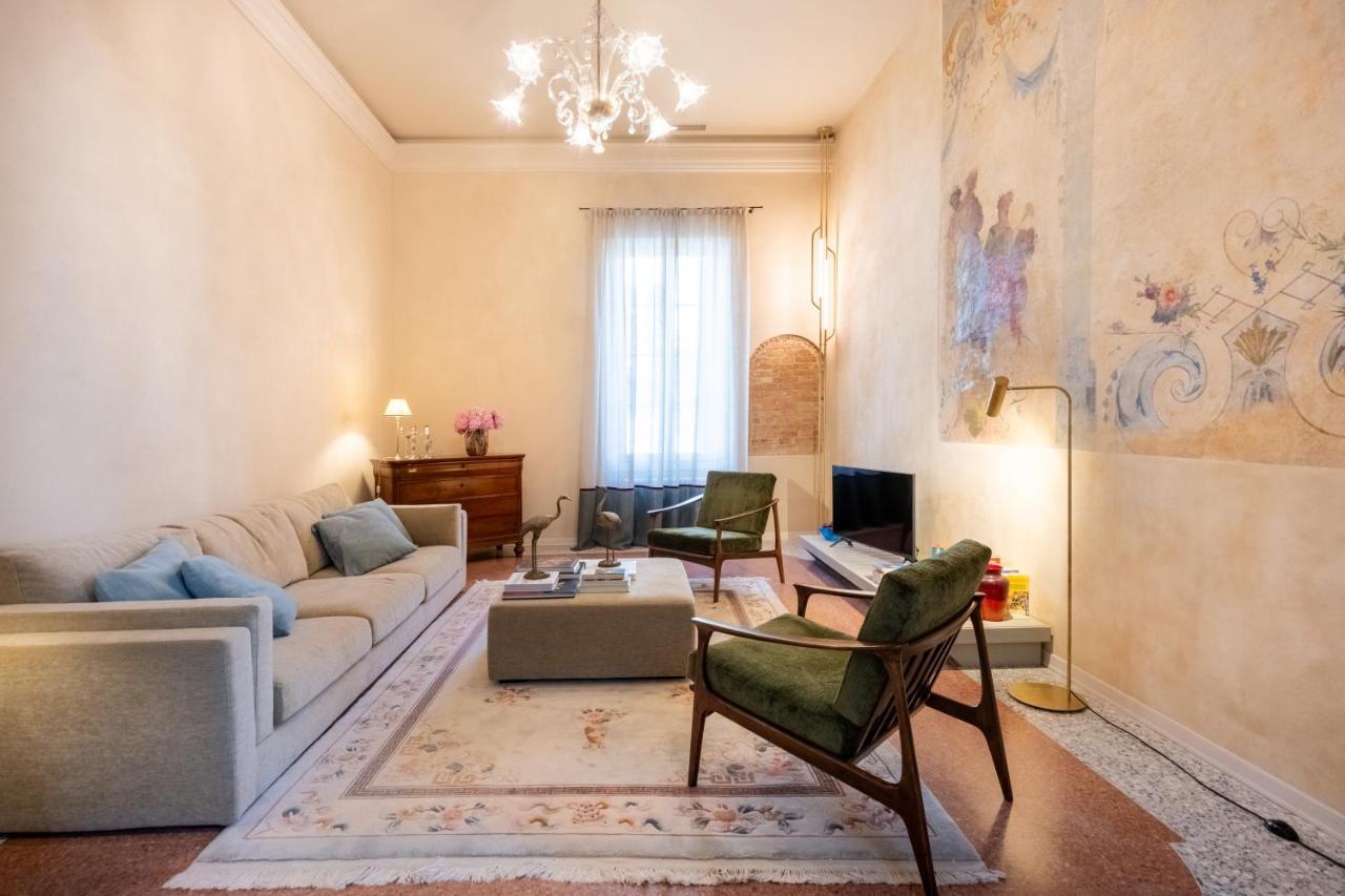 Appartamento Palazzo Borgoloco *