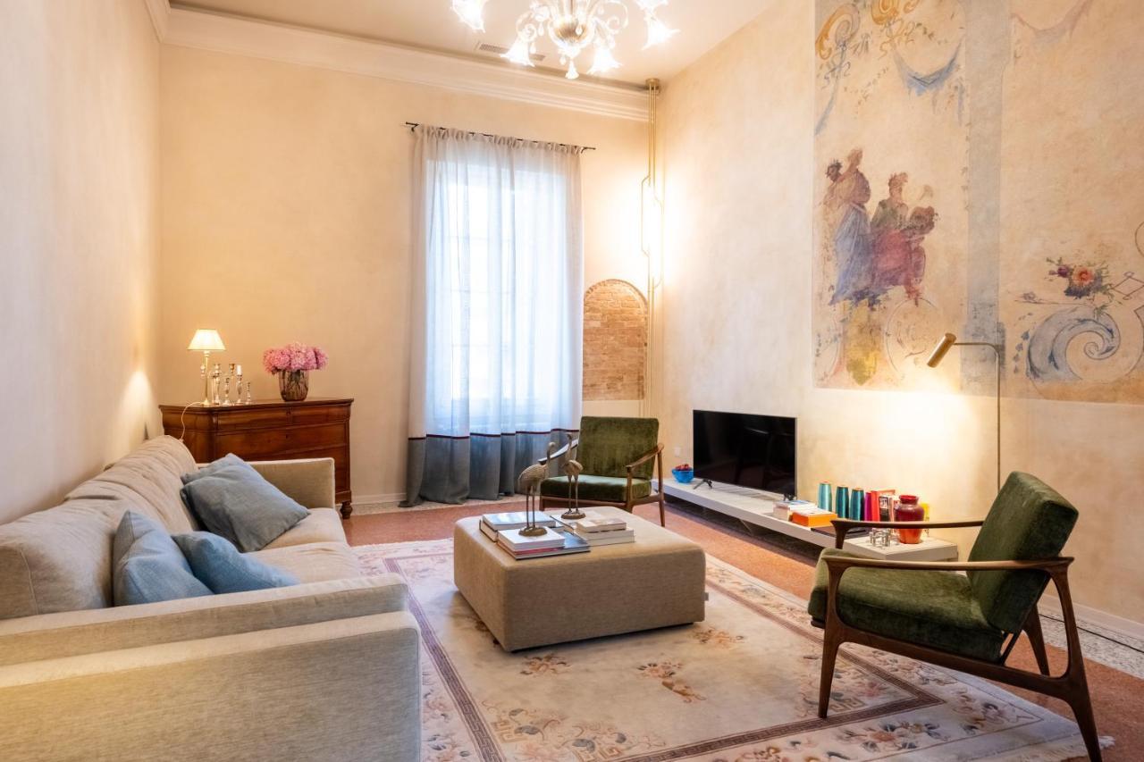 Appartamento Palazzo Borgoloco *